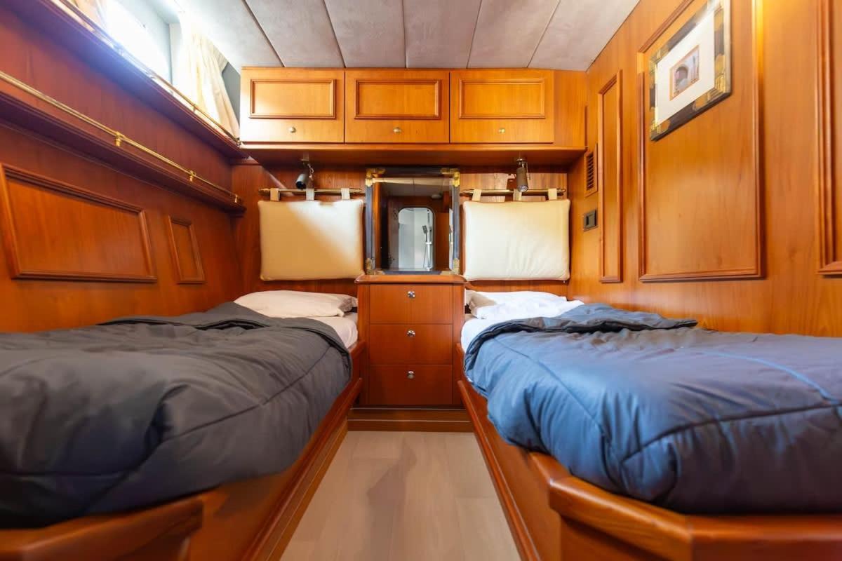 Yacht Evasion La Rochelle - Bateau Insolite エクステリア 写真